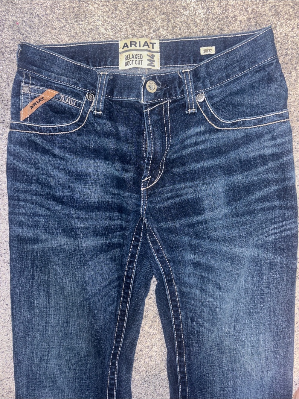 Ariat Men’s Indigo Relaxed Fit Distressed Back Pocket Jeans - Picture 6 of 7